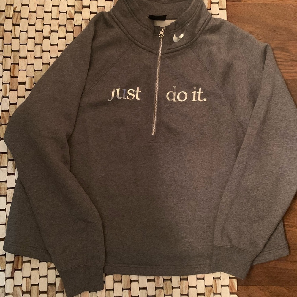 Woman’s Nike Half zip sweatshirt- 1x new without tags - Picture 5 of 5
